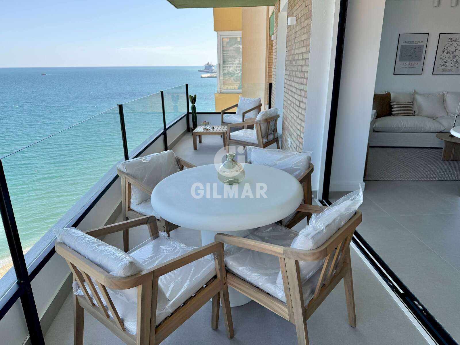 Property slider Gilmar