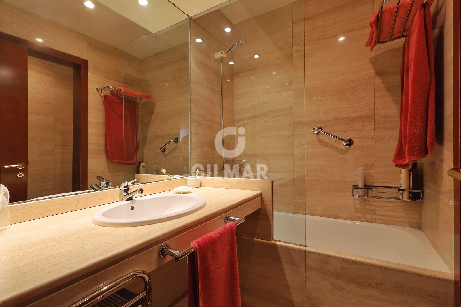 Property slider Gilmar
