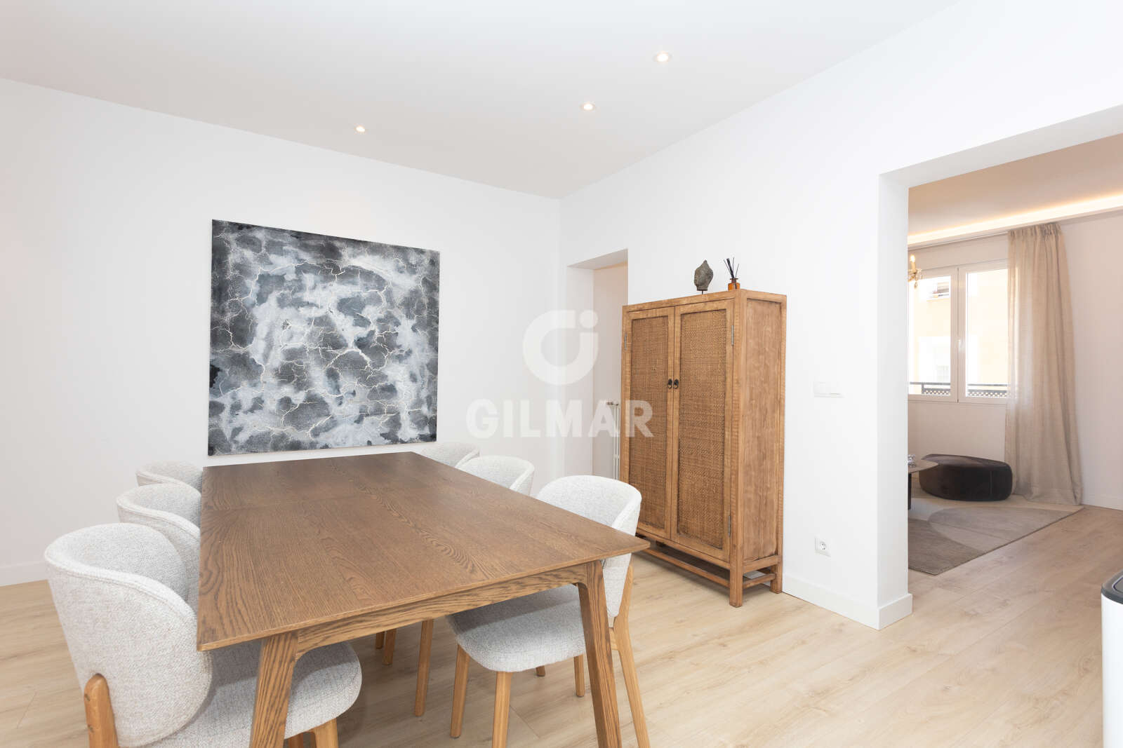 Property slider Gilmar