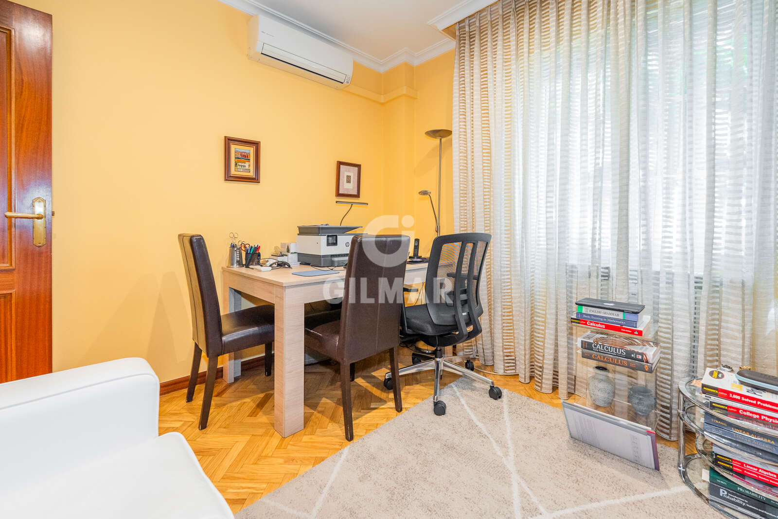 Property slider Gilmar