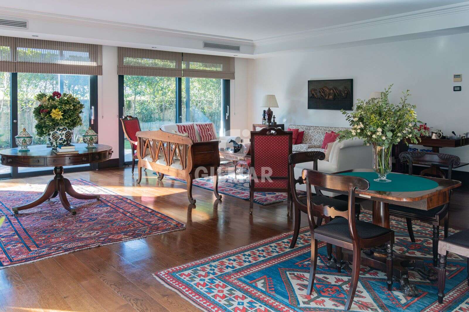 Property slider Gilmar