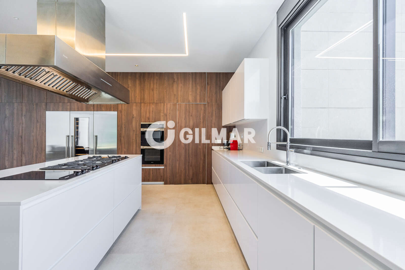 Property slider Gilmar
