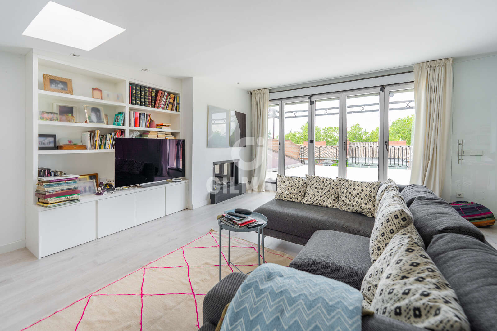 Property slider Gilmar