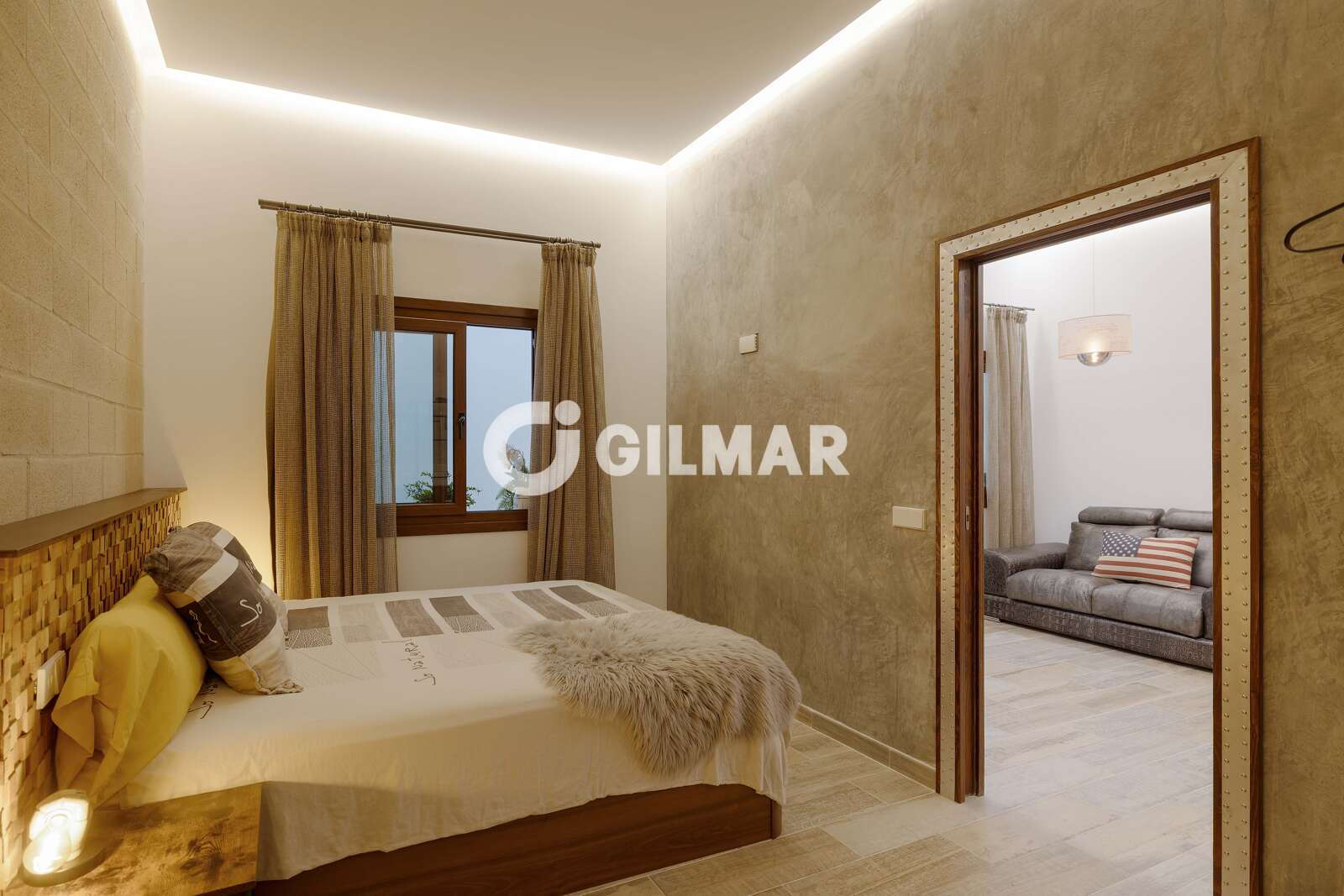 Property slider Gilmar