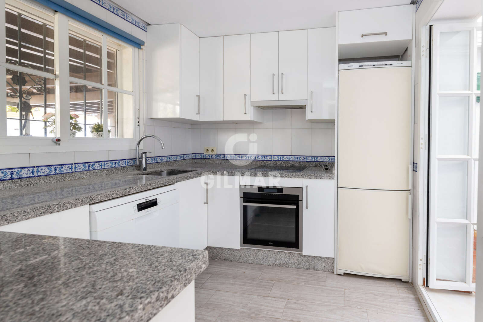 Property slider Gilmar