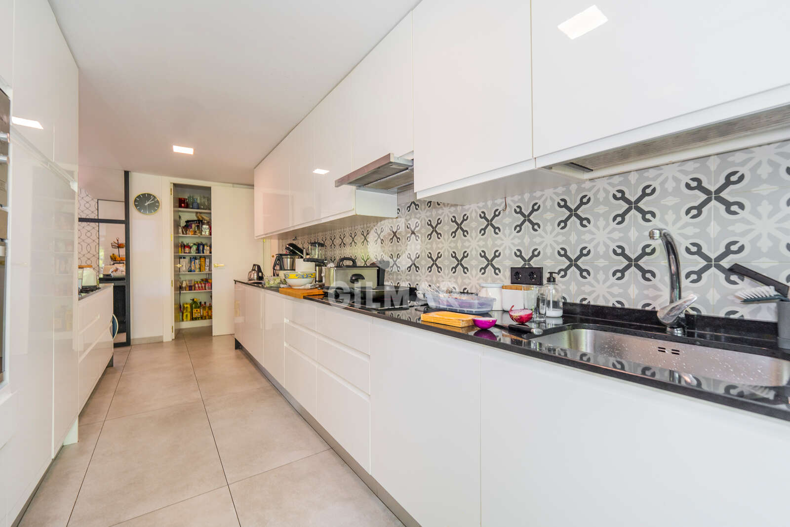 Property slider Gilmar