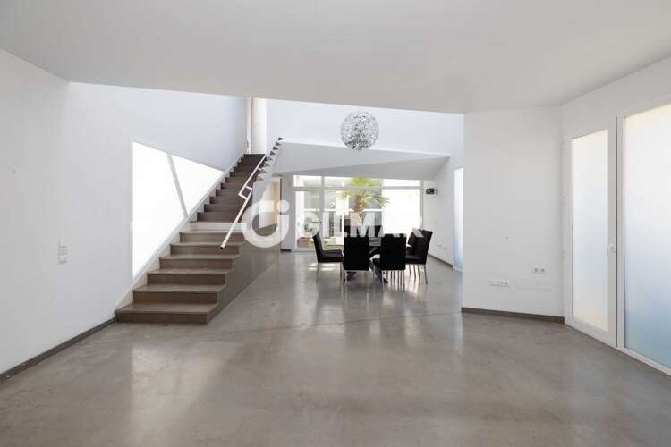 Chalet Independiente en venta en Puerto de la Torre – Málaga | Gilmar