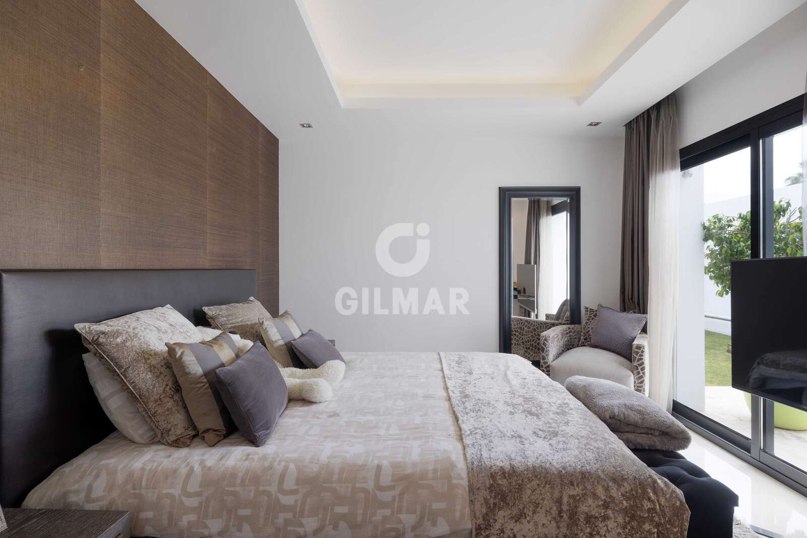 Property slider Gilmar