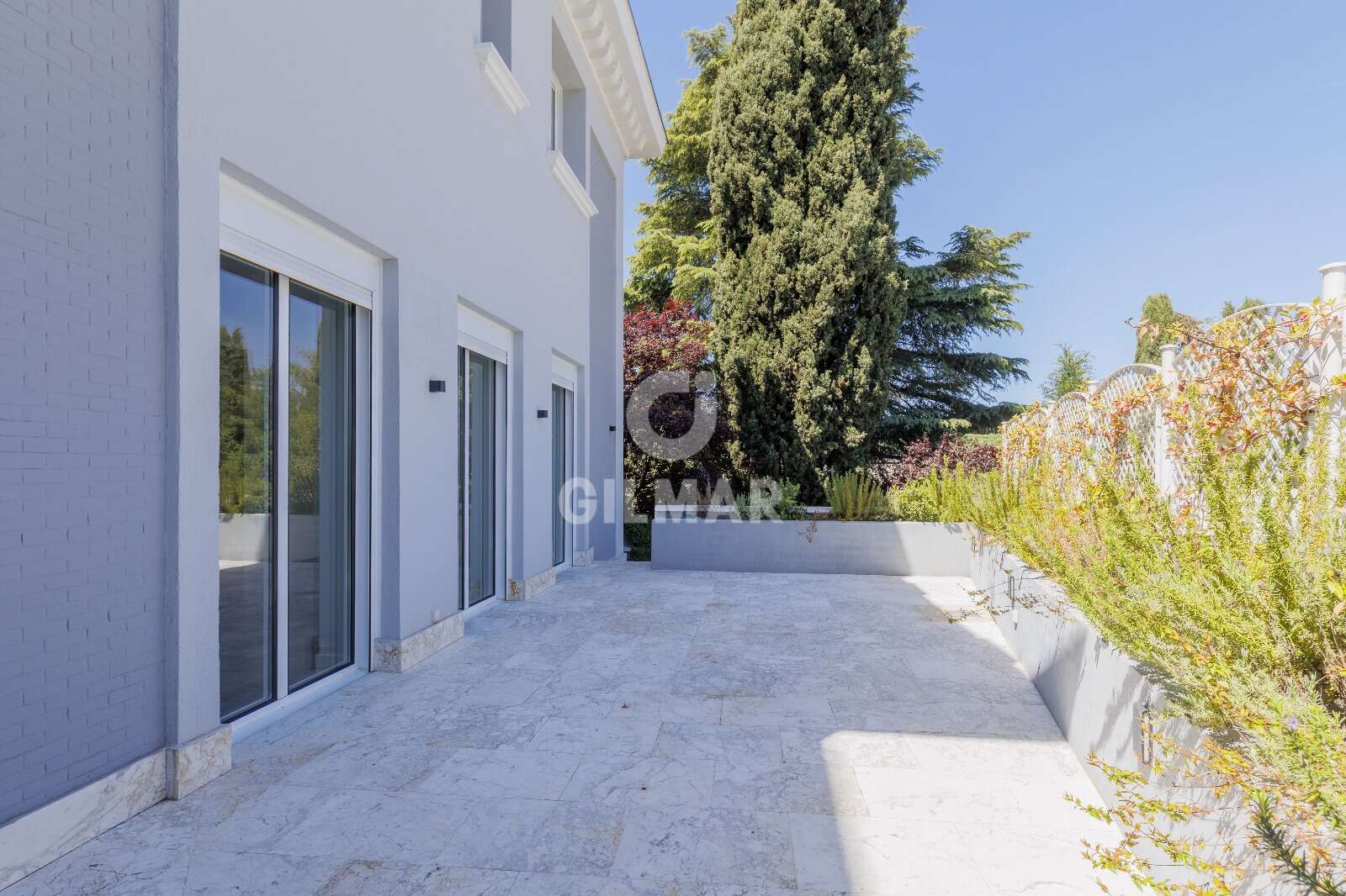 properties images