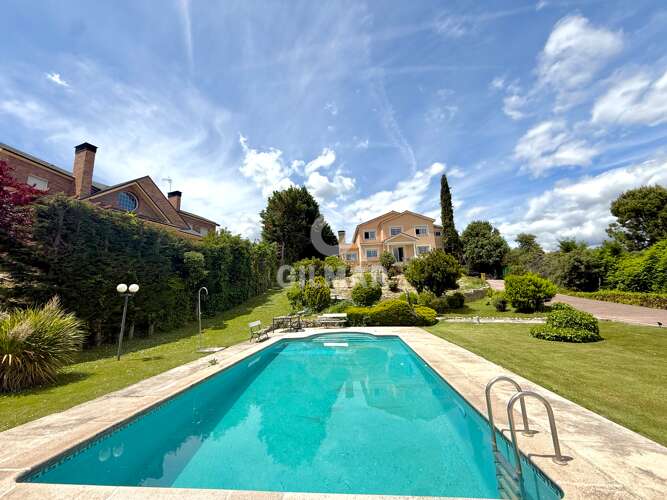 Chalet Independiente en alquiler en Ciudalcampo – Madrid | Gilmar