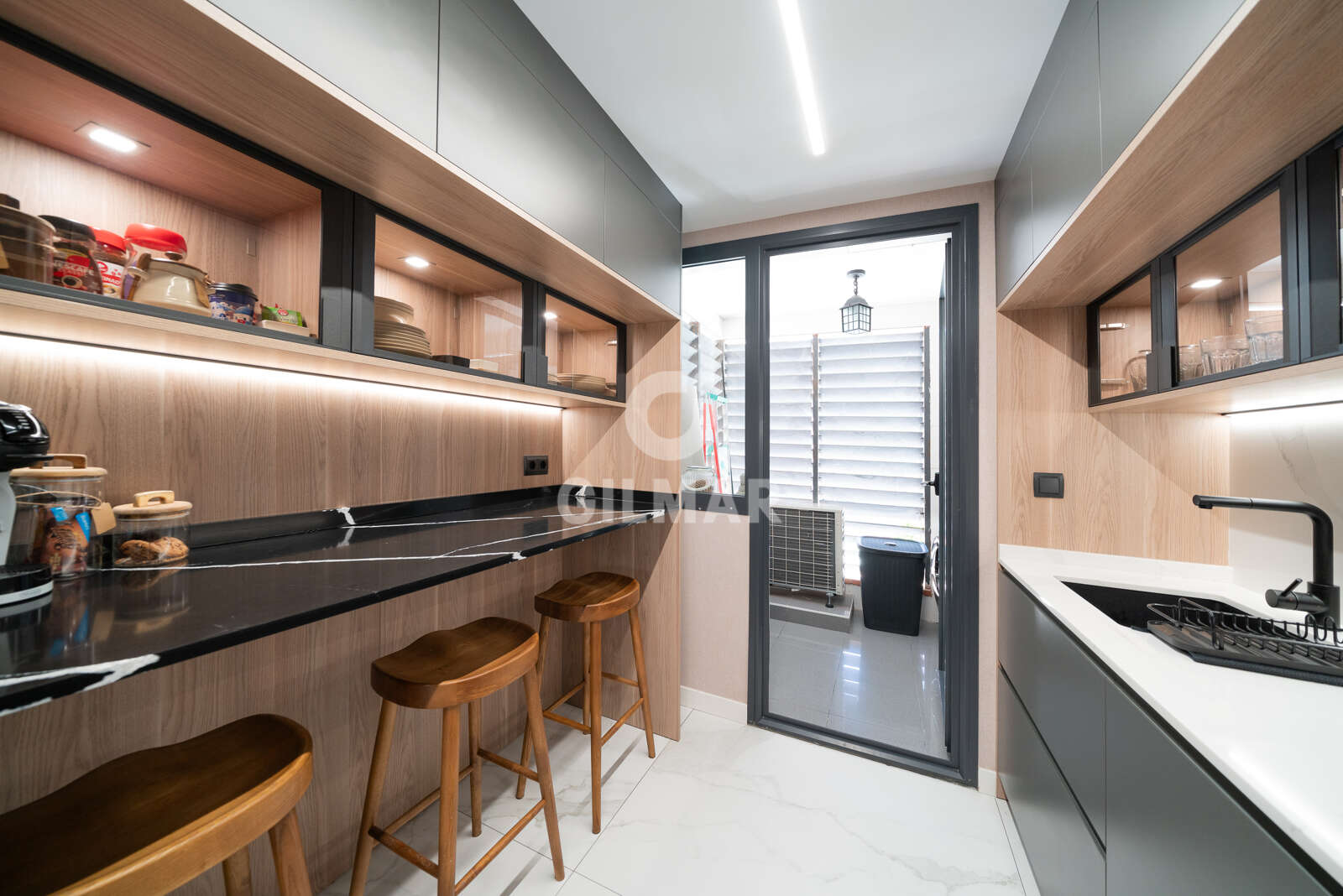 Property slider Gilmar