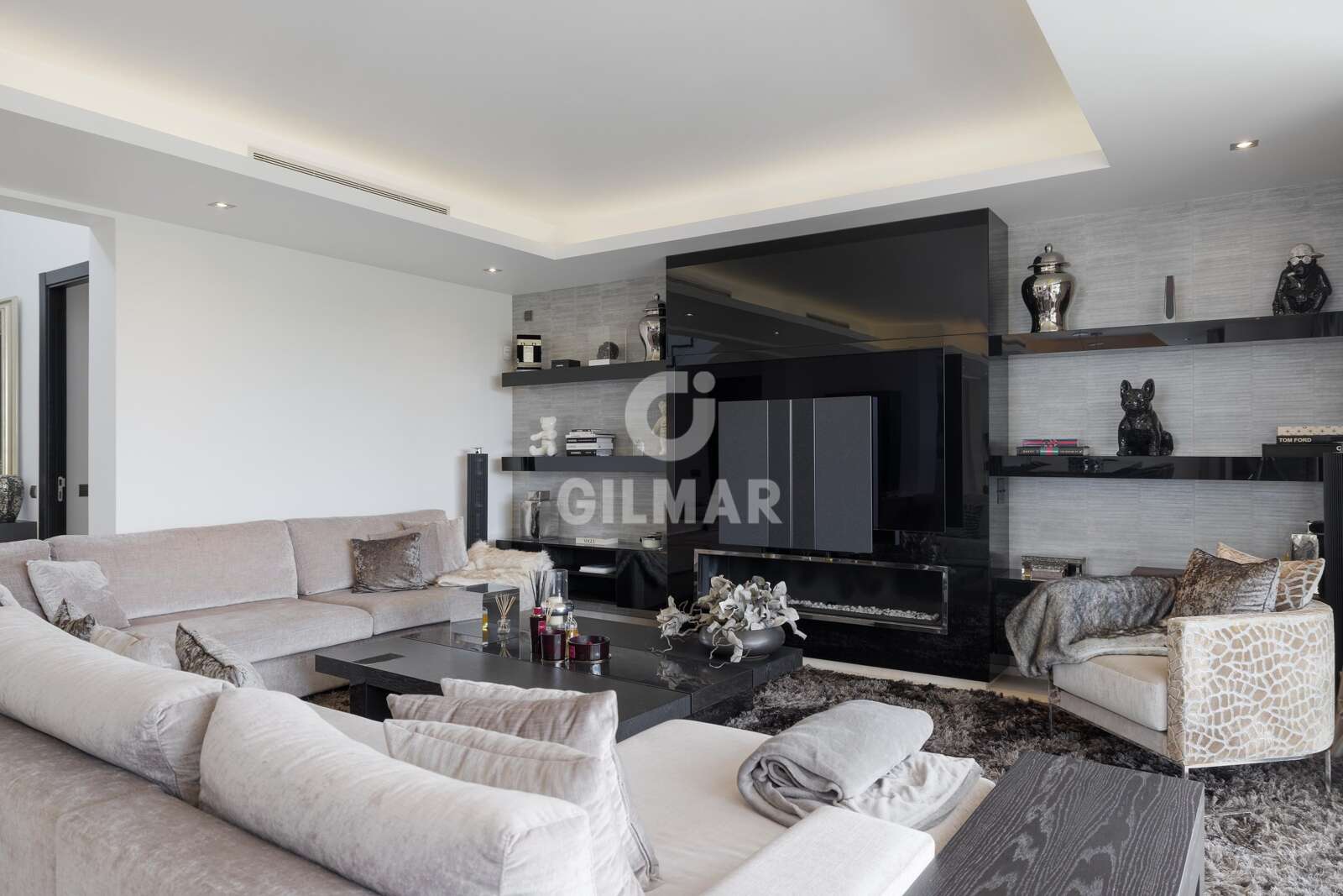 Property slider Gilmar