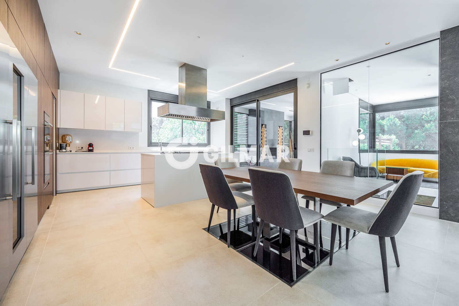 Property slider Gilmar