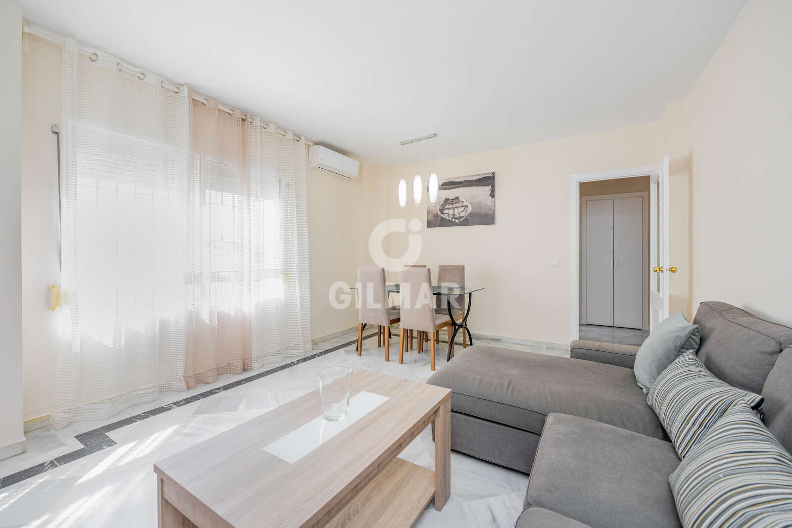 Property slider Gilmar
