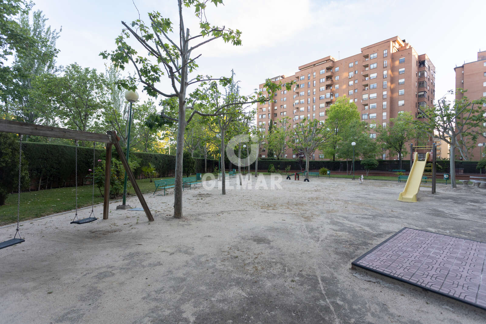 Property slider Gilmar