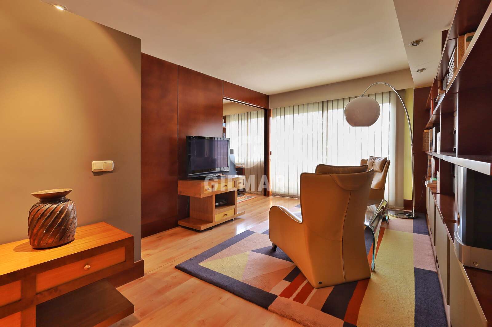 Property slider Gilmar
