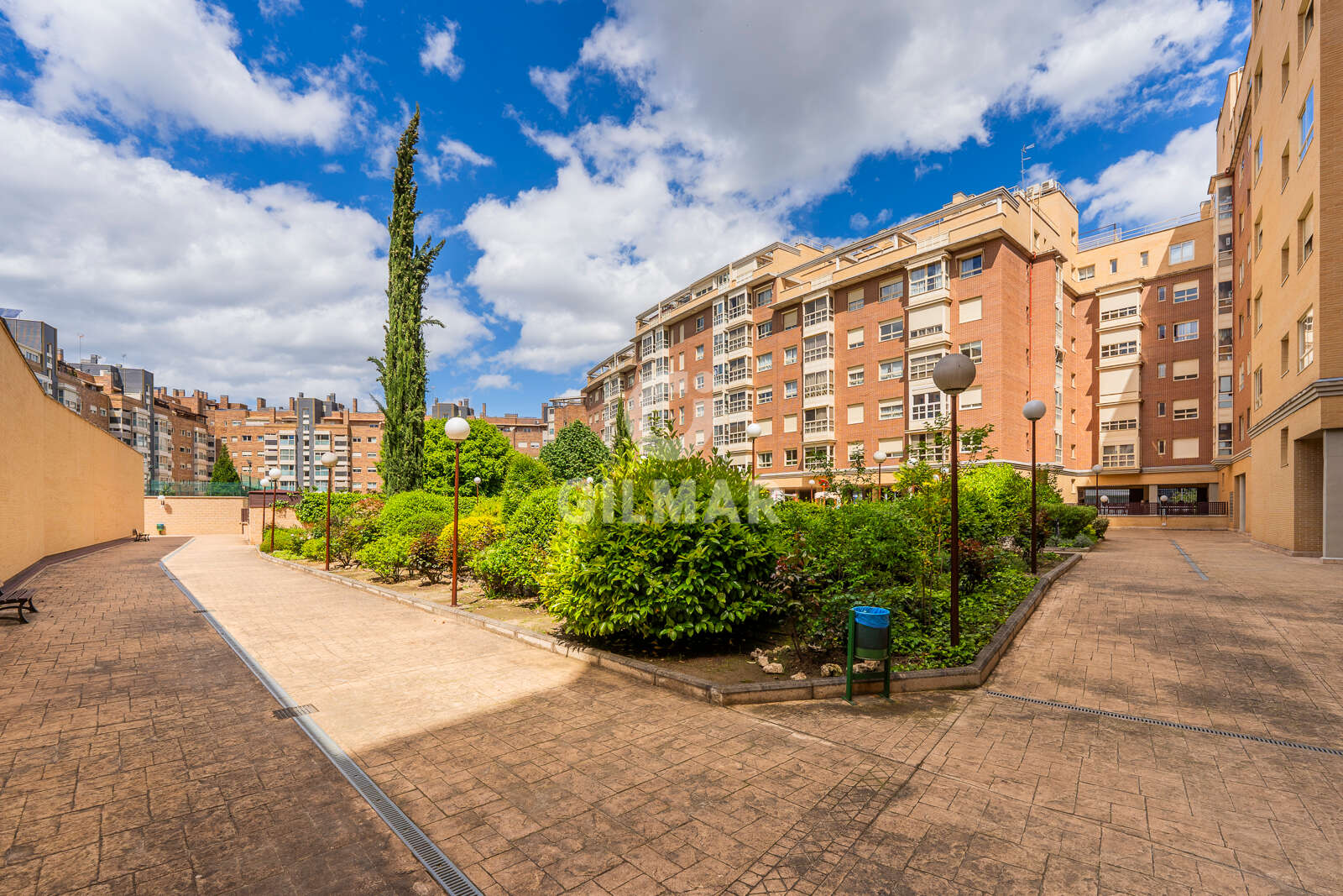Property slider Gilmar