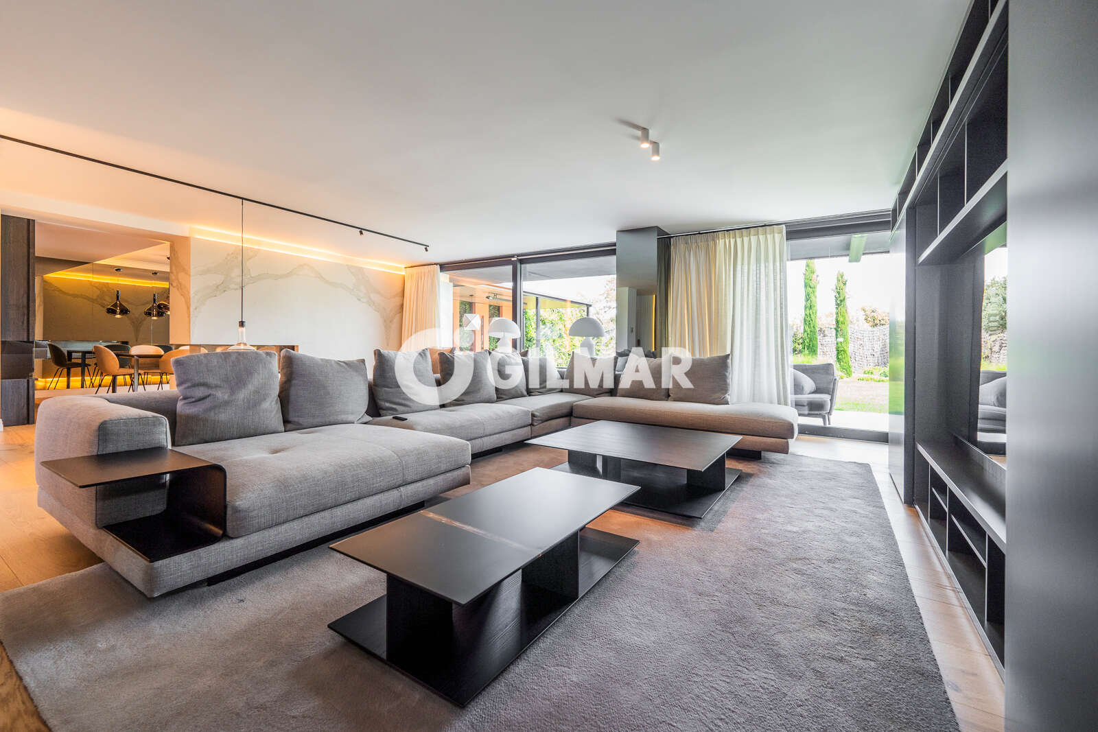 Property slider Gilmar