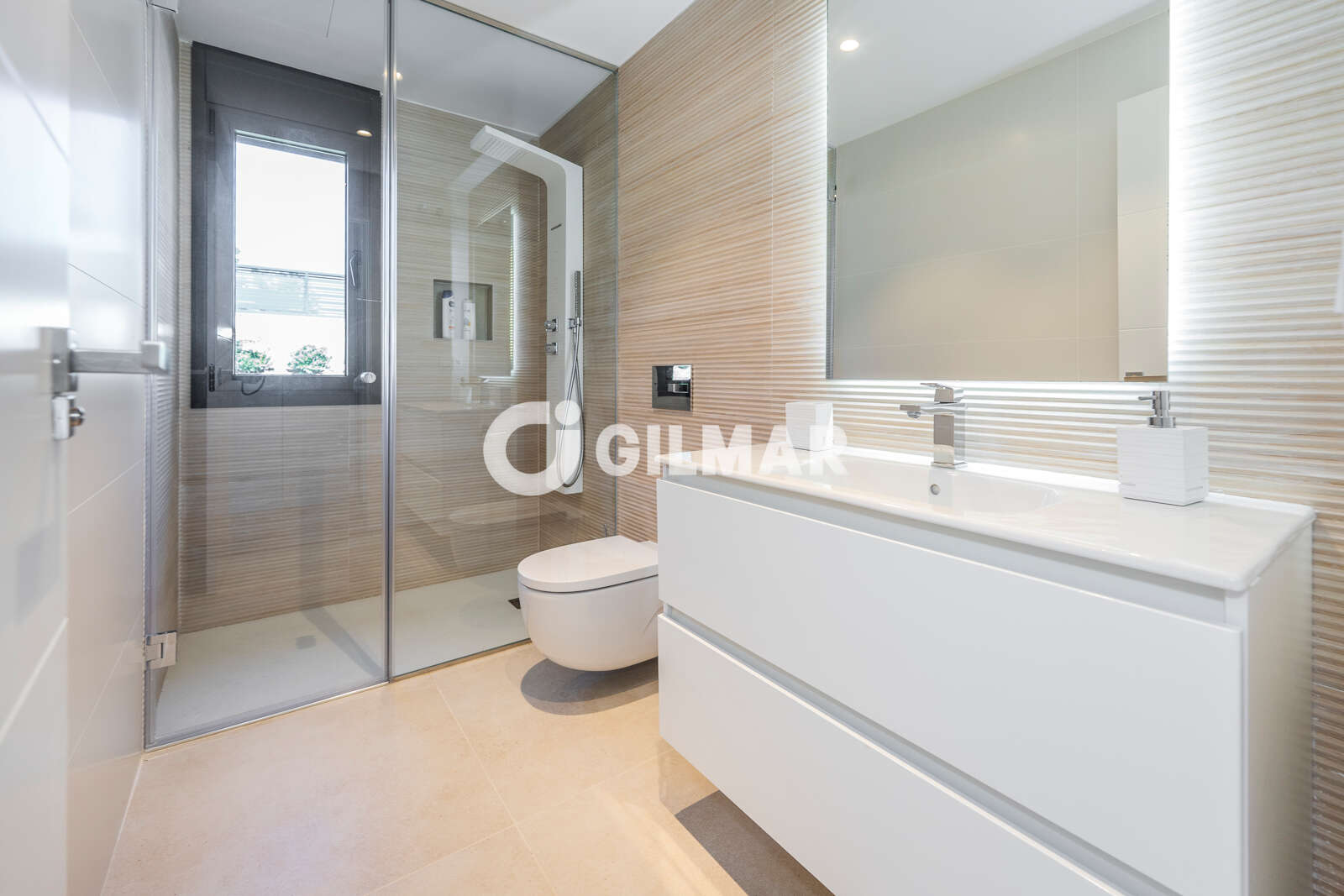 Property slider Gilmar