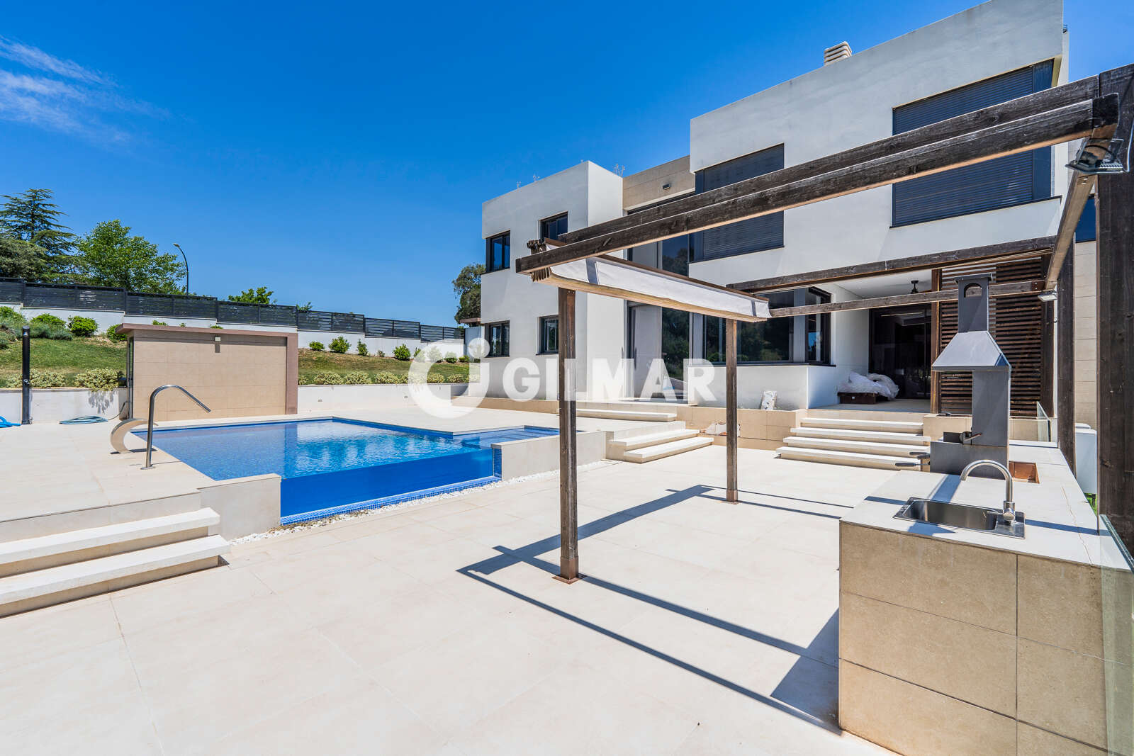 Property slider Gilmar