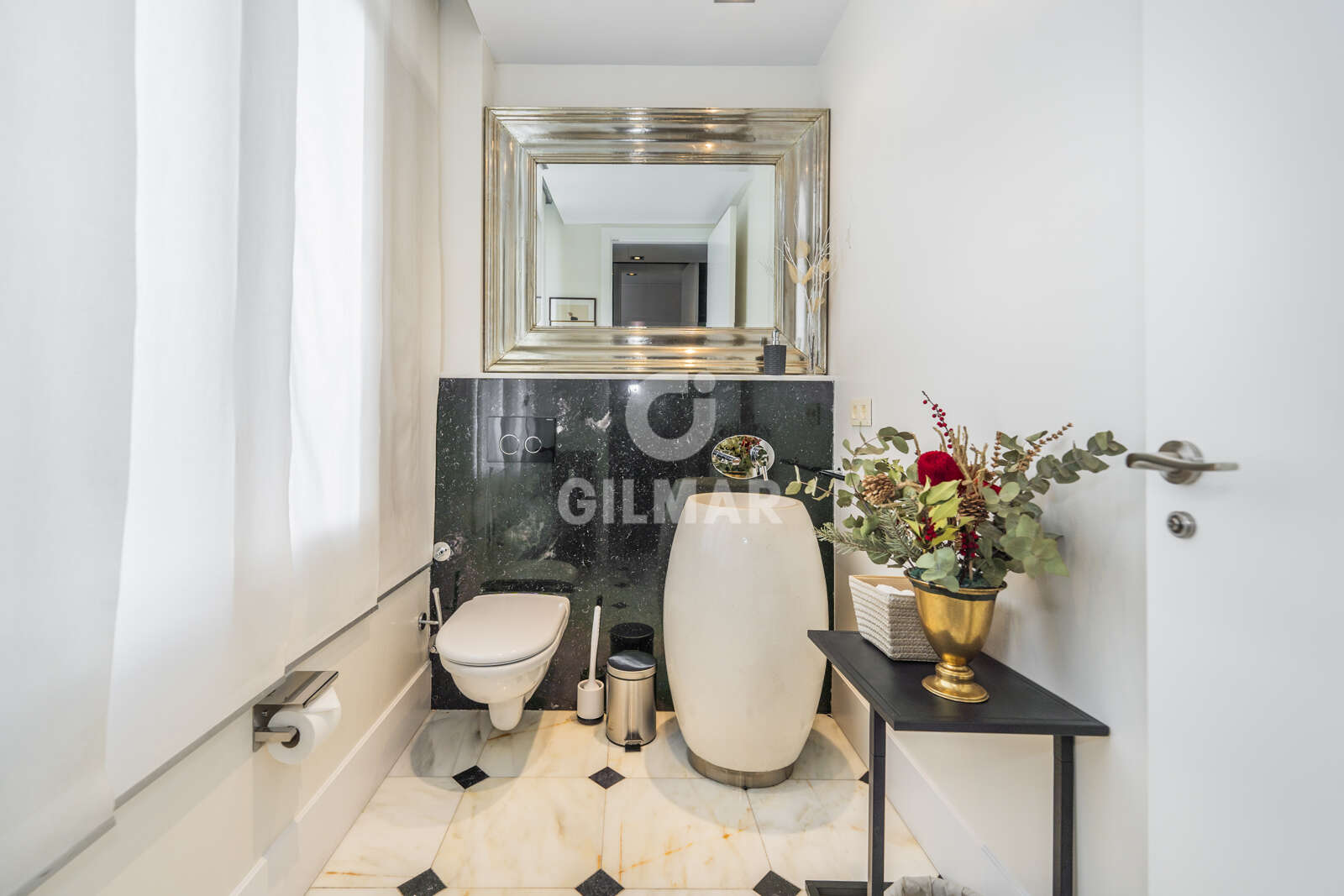 Property slider Gilmar