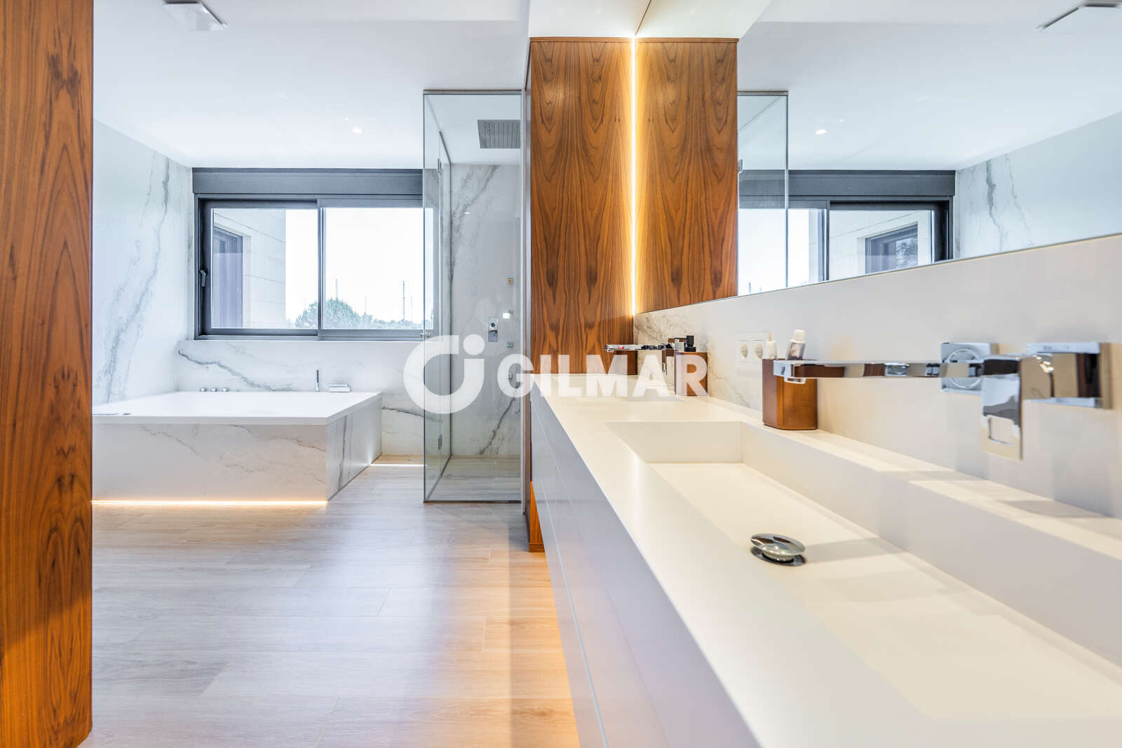 Property slider Gilmar
