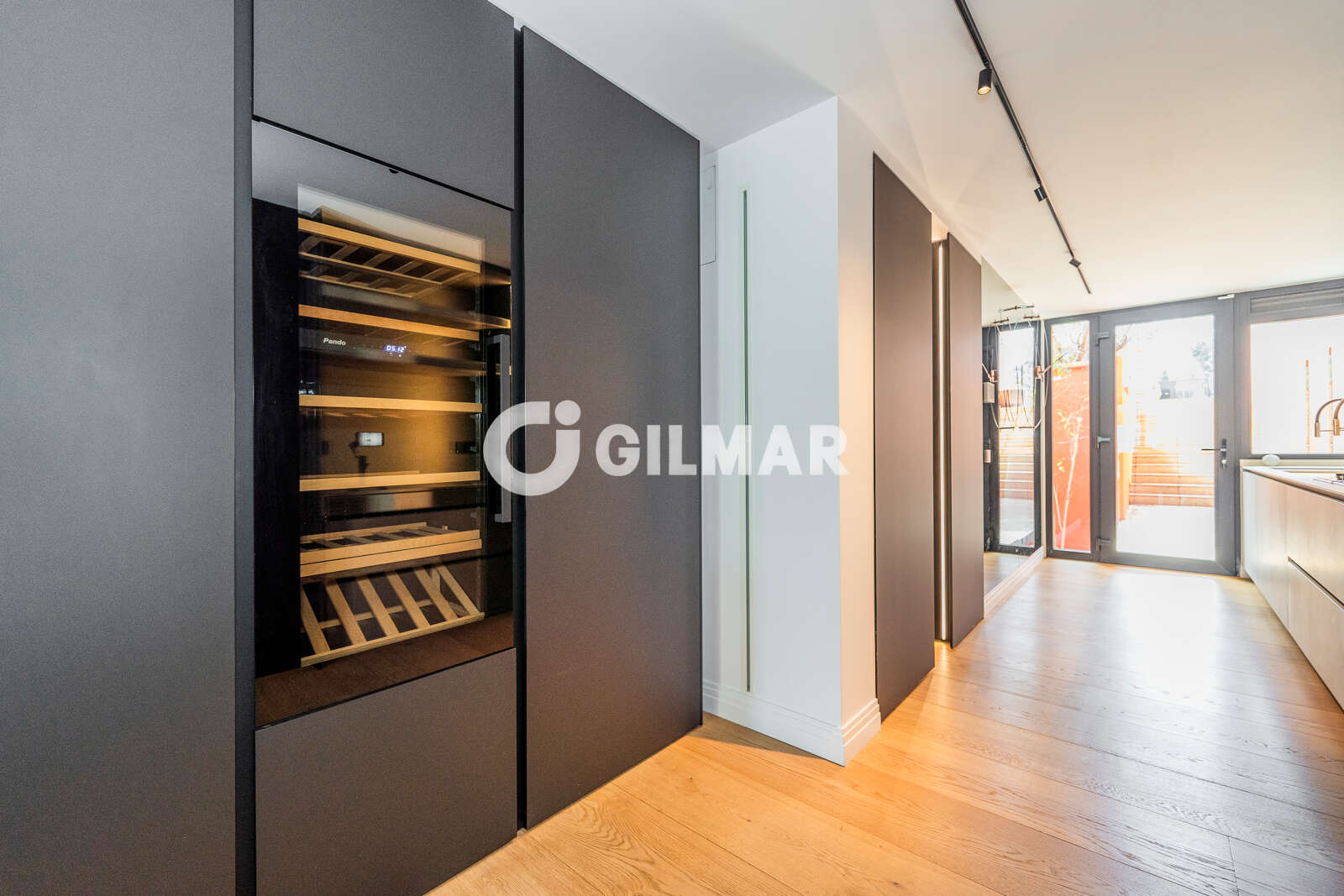 Property slider Gilmar