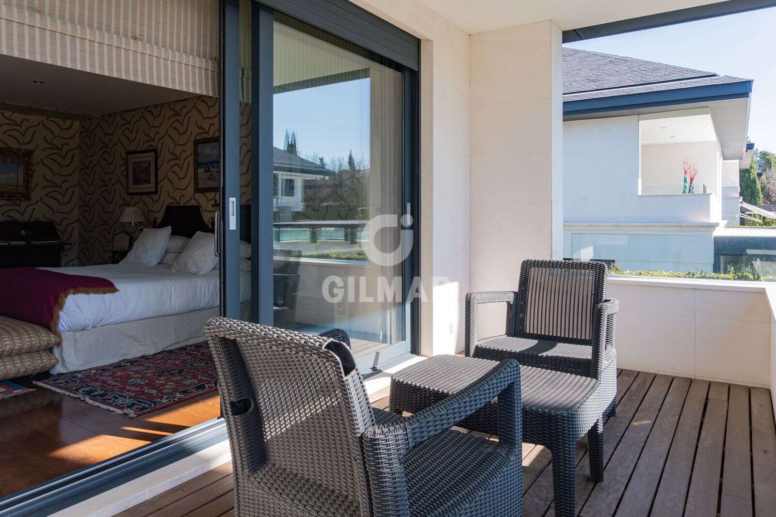 Property slider Gilmar