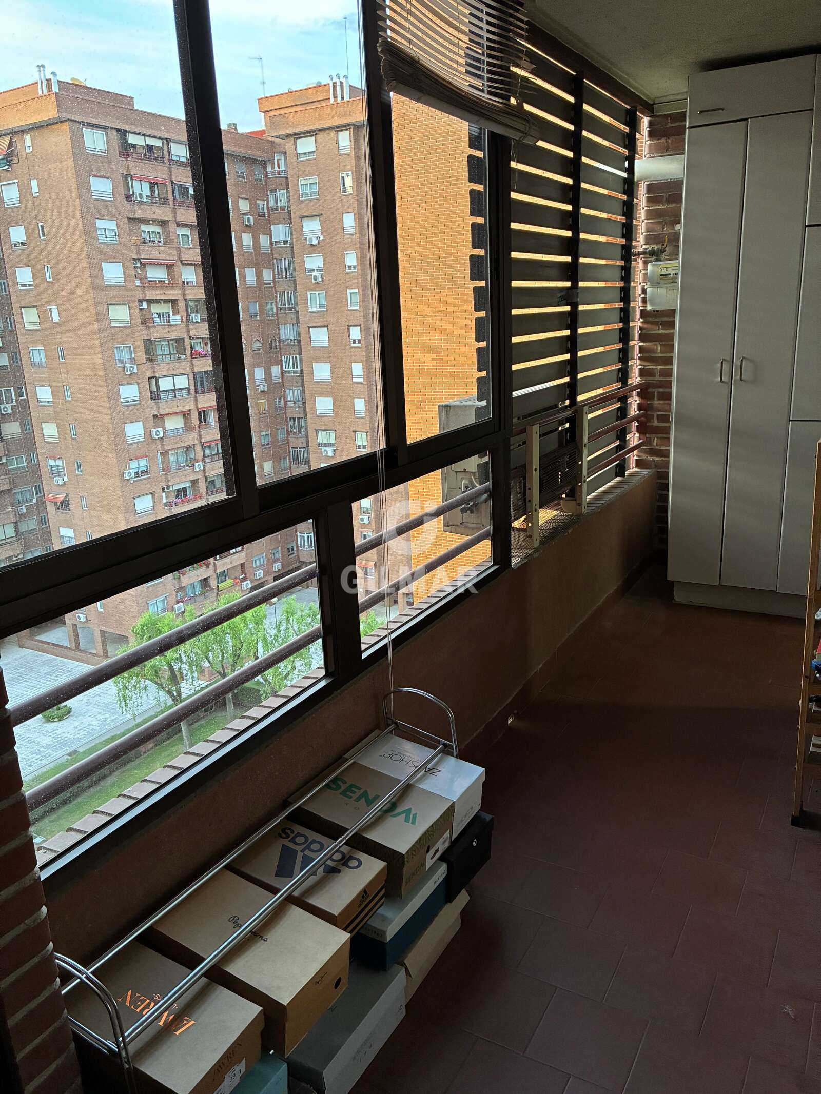 Property slider Gilmar