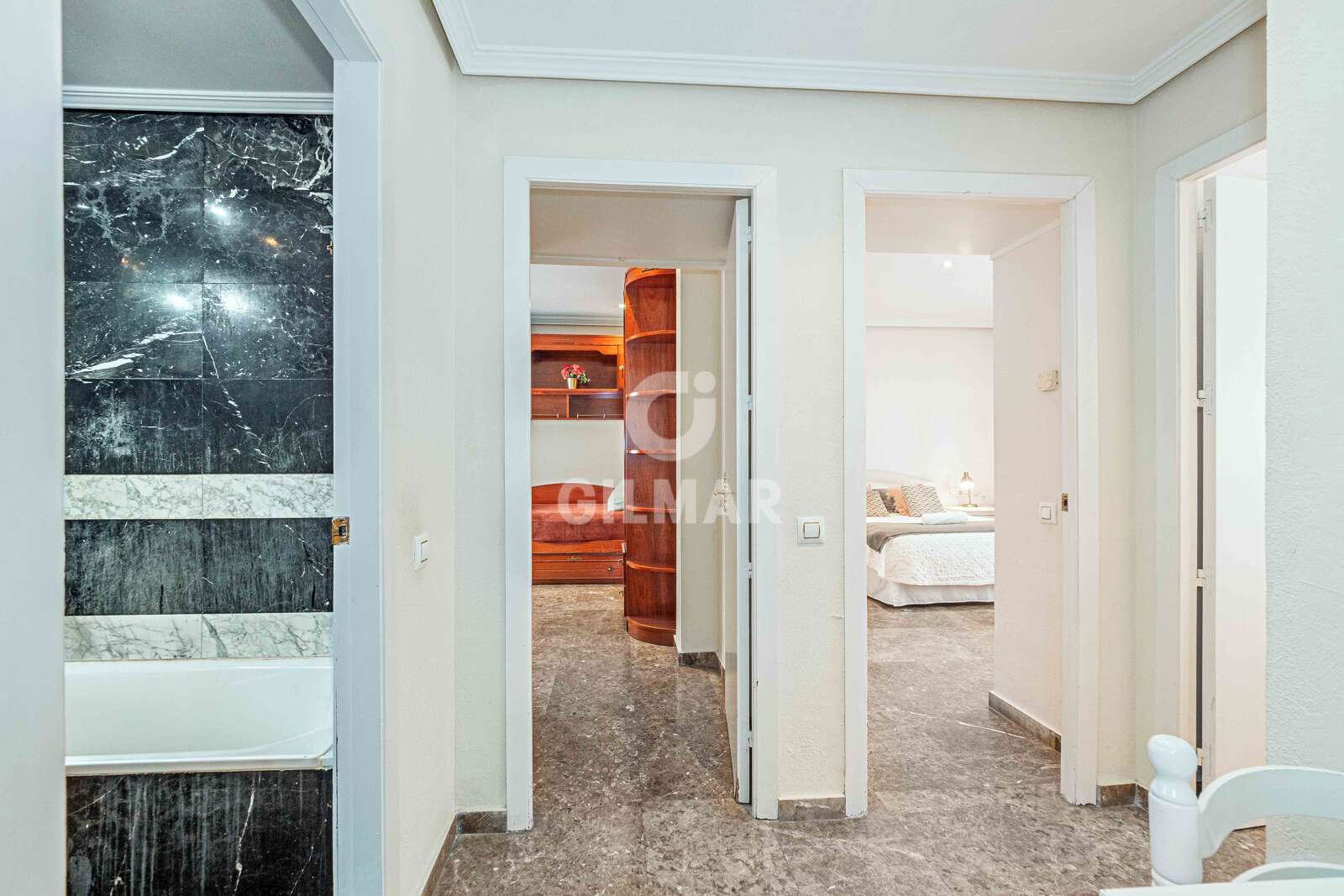 Property slider Gilmar