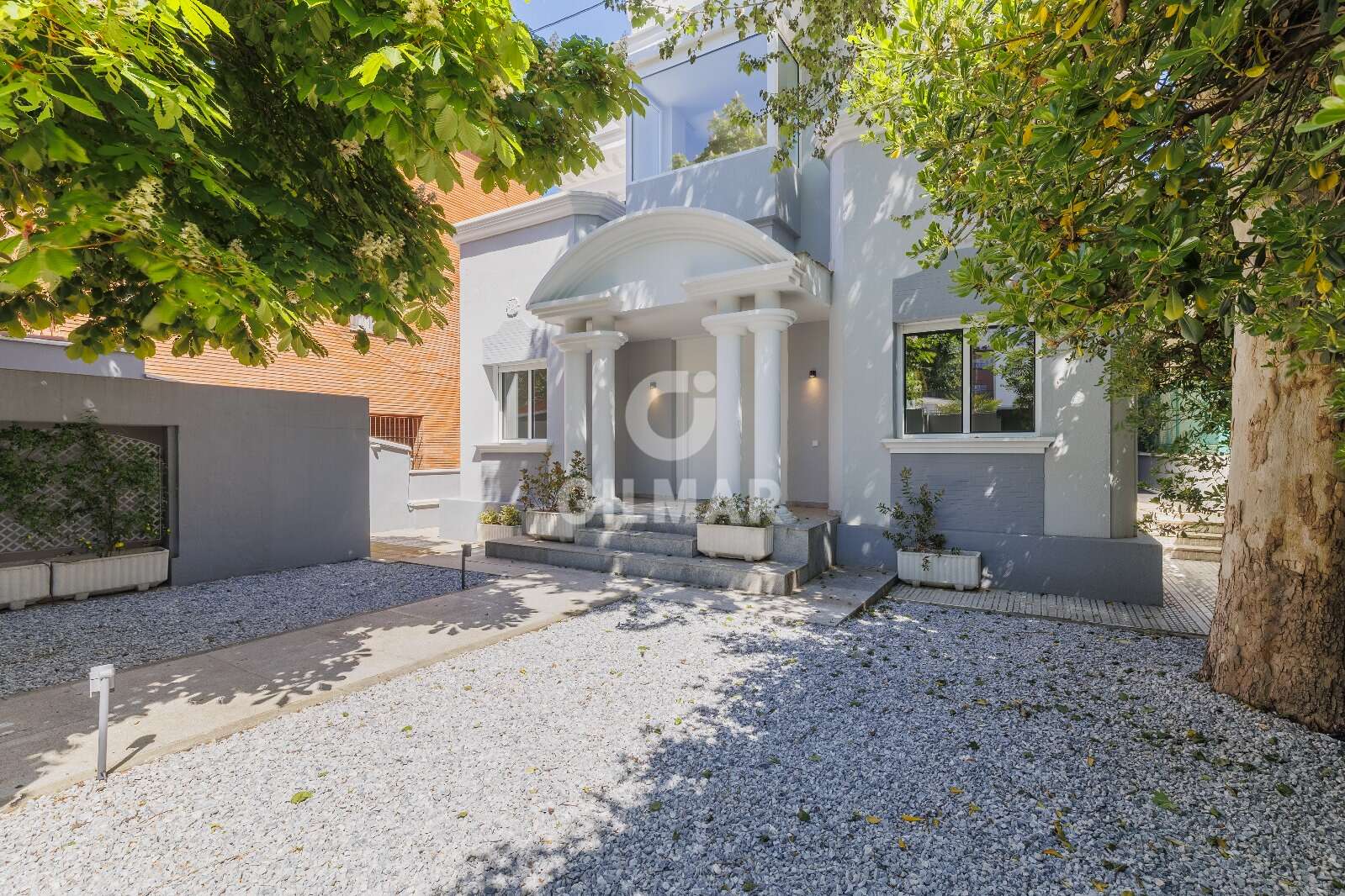 Property slider Gilmar