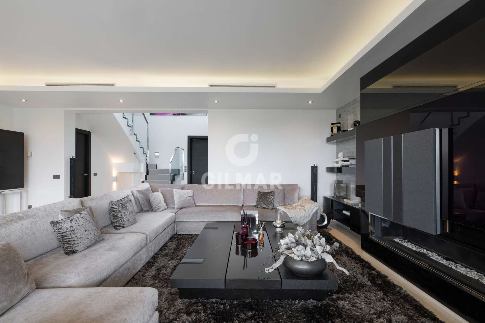 Property slider Gilmar