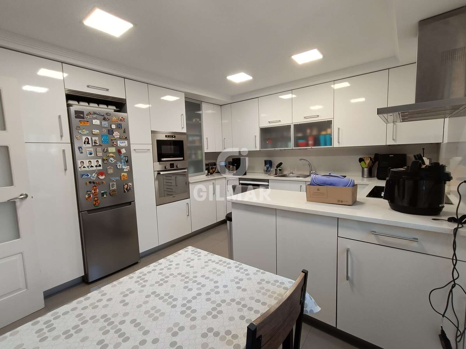 Property slider Gilmar