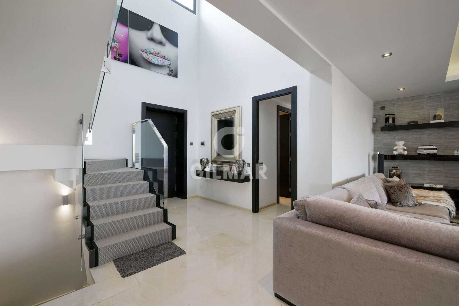 Property slider Gilmar