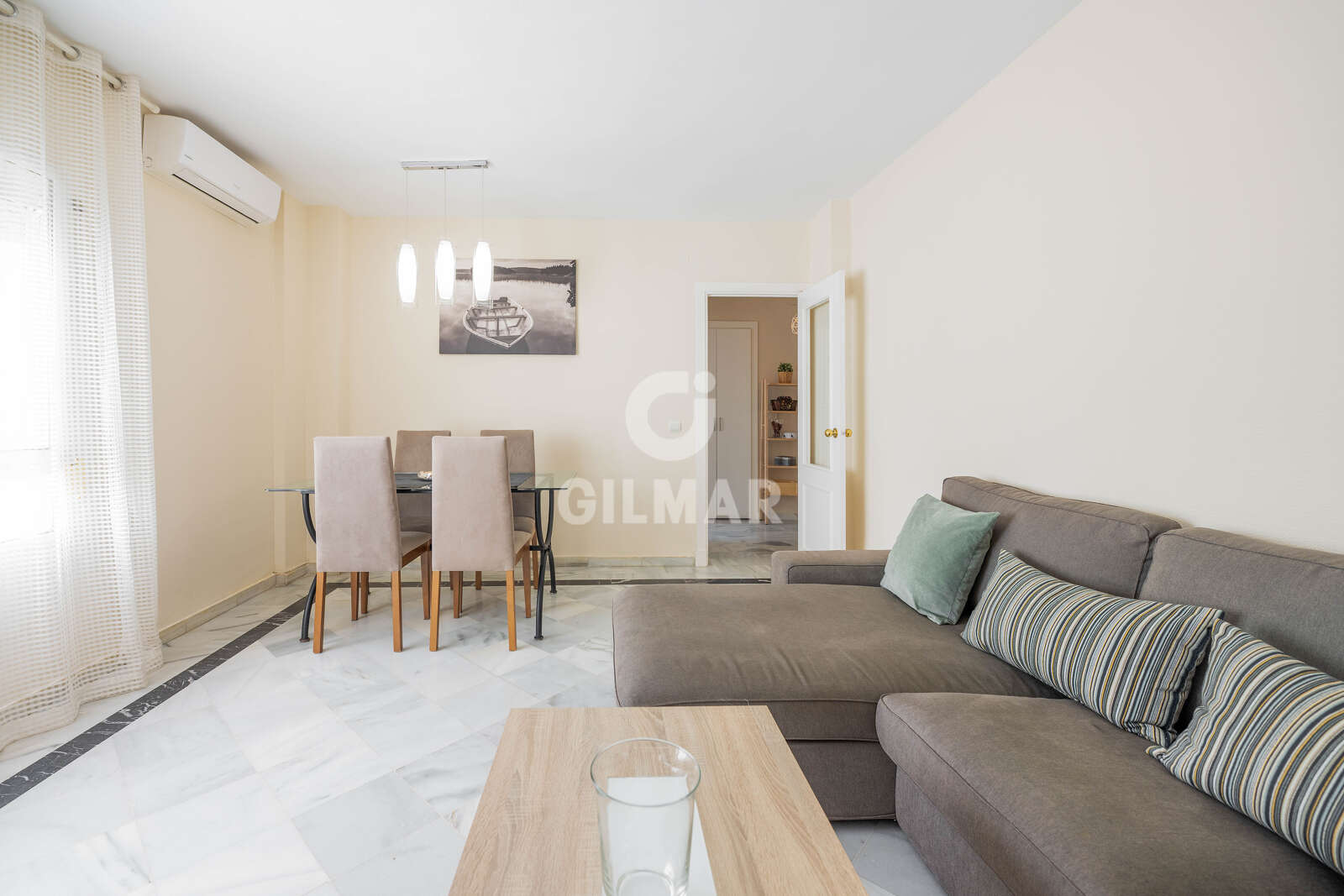 Property slider Gilmar