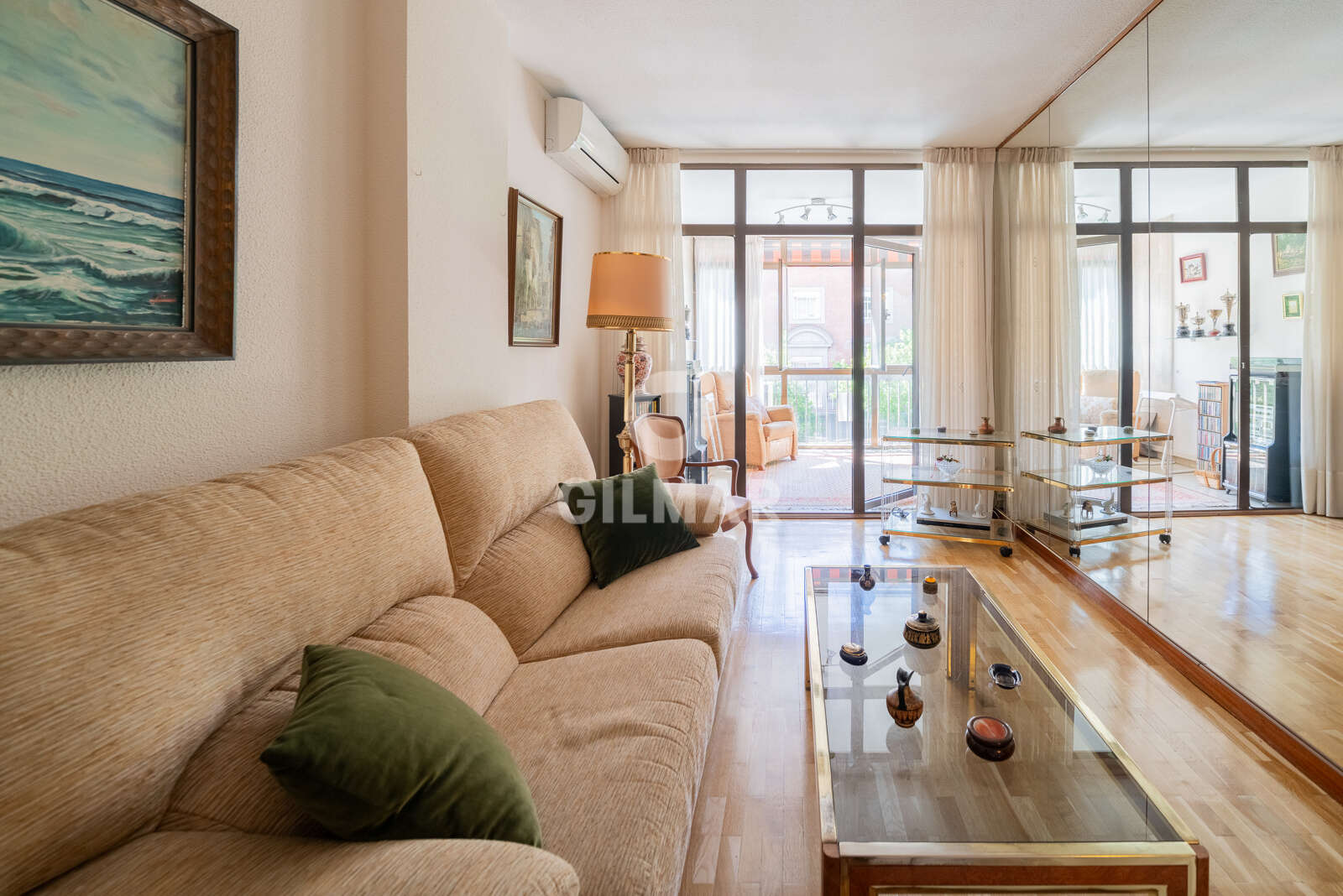 Property slider Gilmar