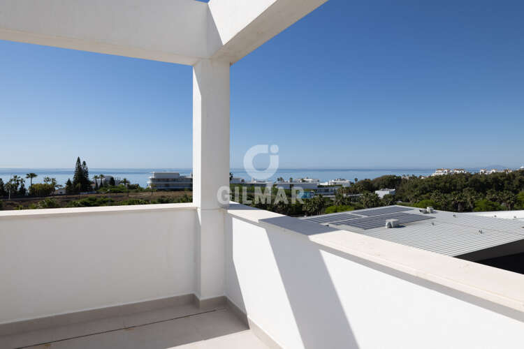 Penthouse for sale in Estepona Oeste – Málaga | Gilmar Consulting