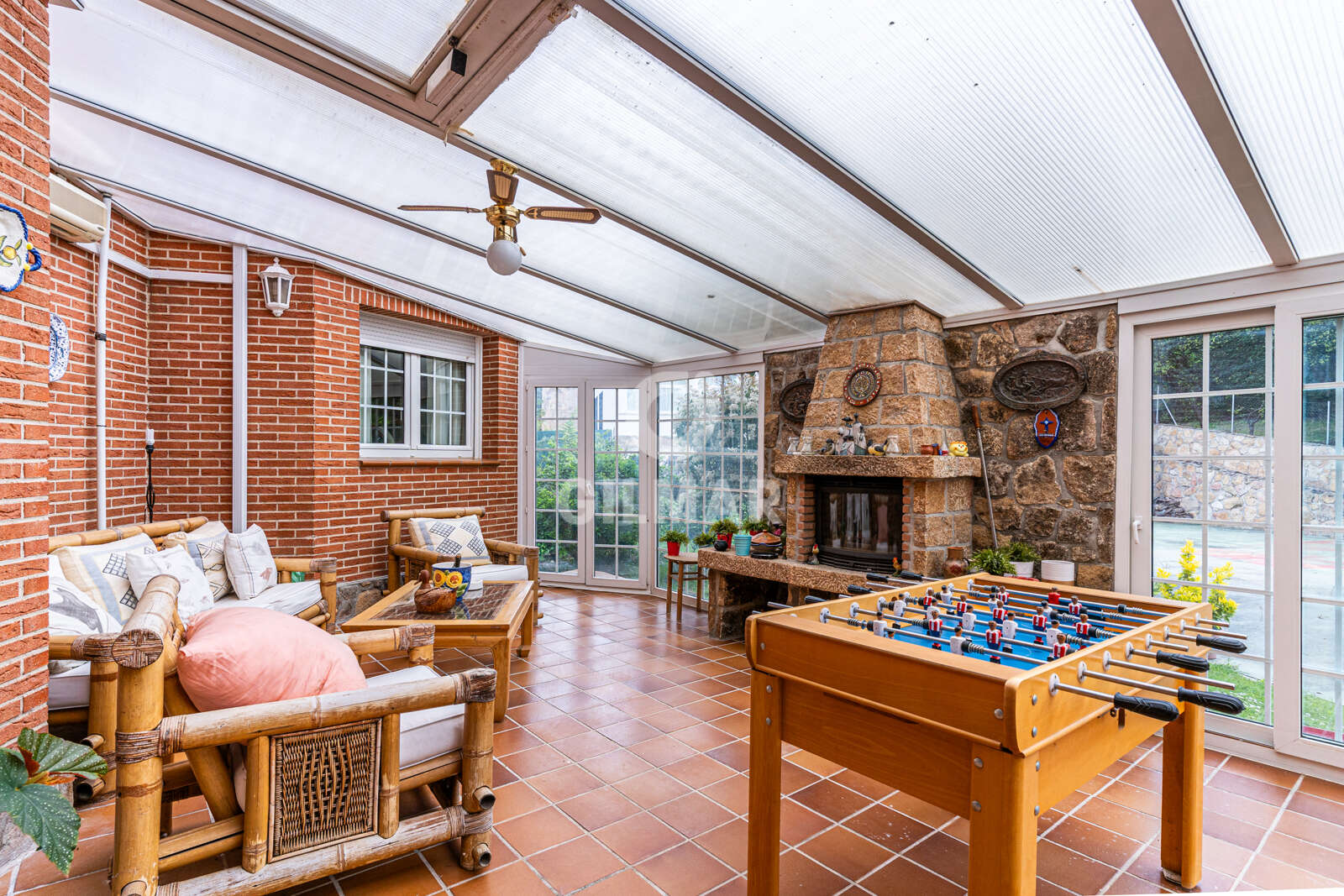 Property slider Gilmar