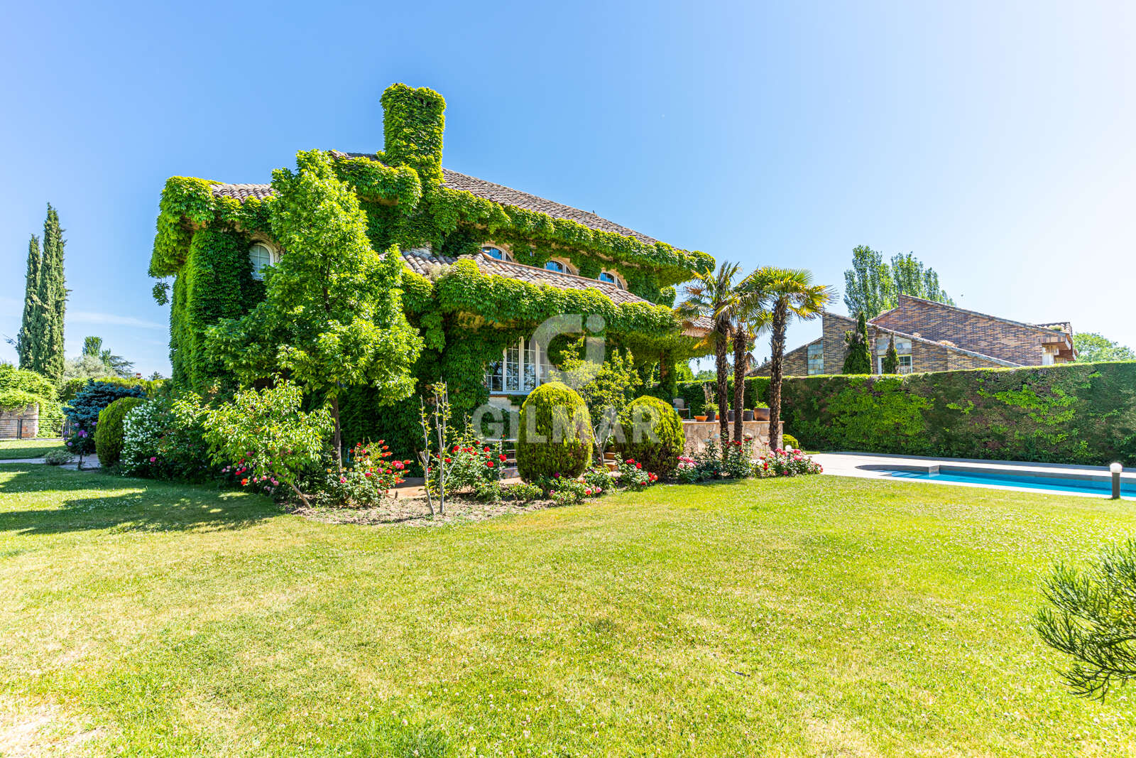 Property slider Gilmar