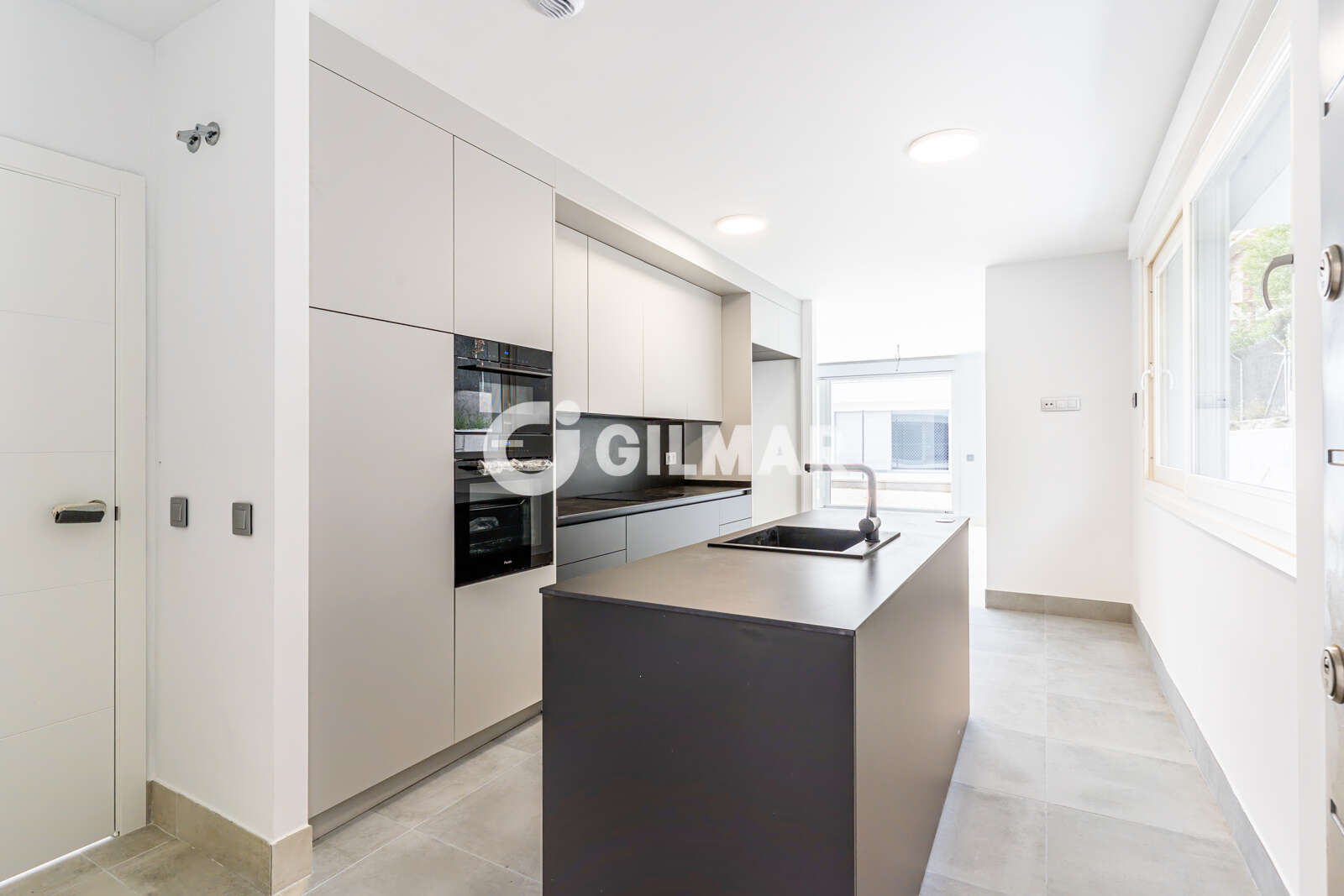 Property slider Gilmar