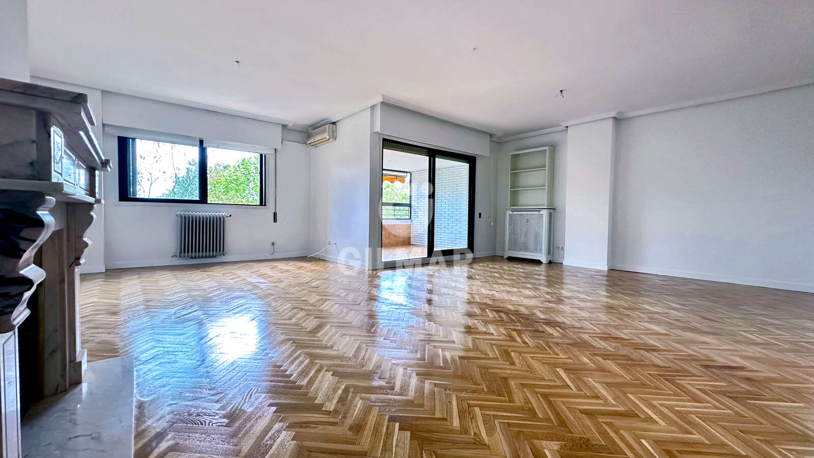 Property slider Gilmar