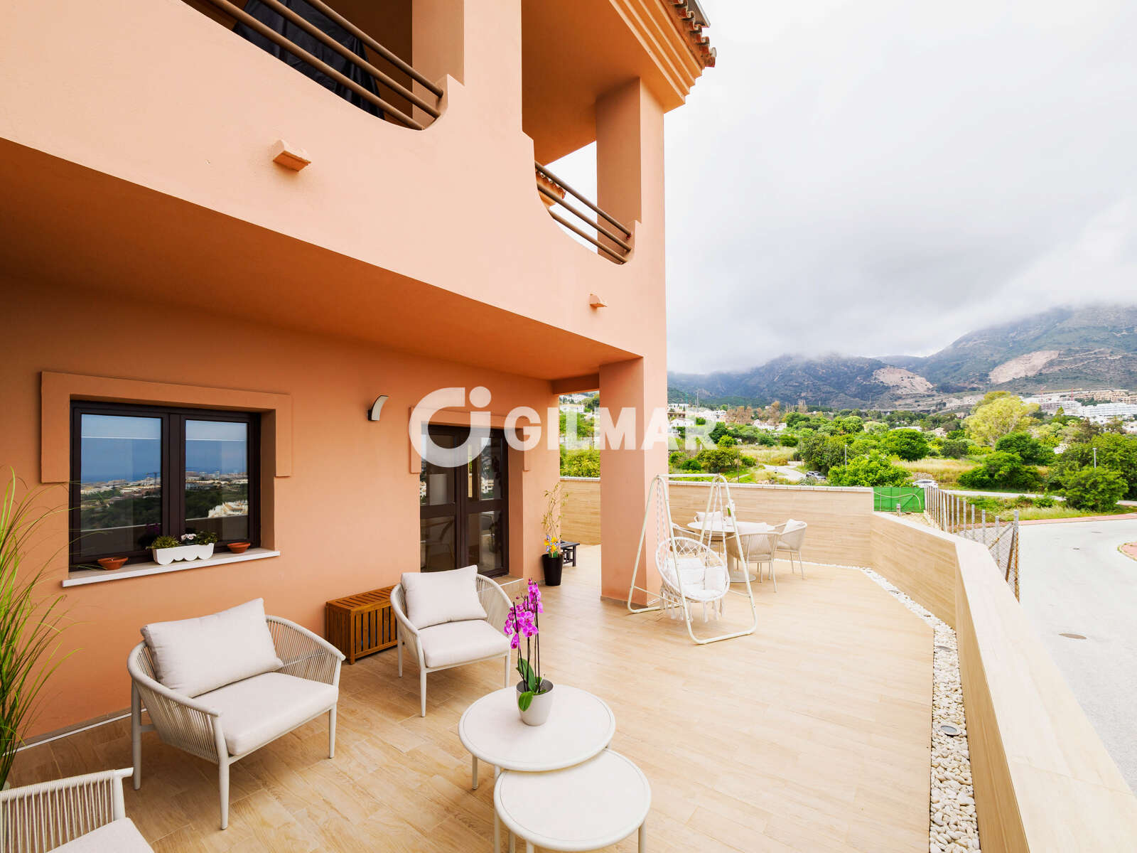 Property slider Gilmar