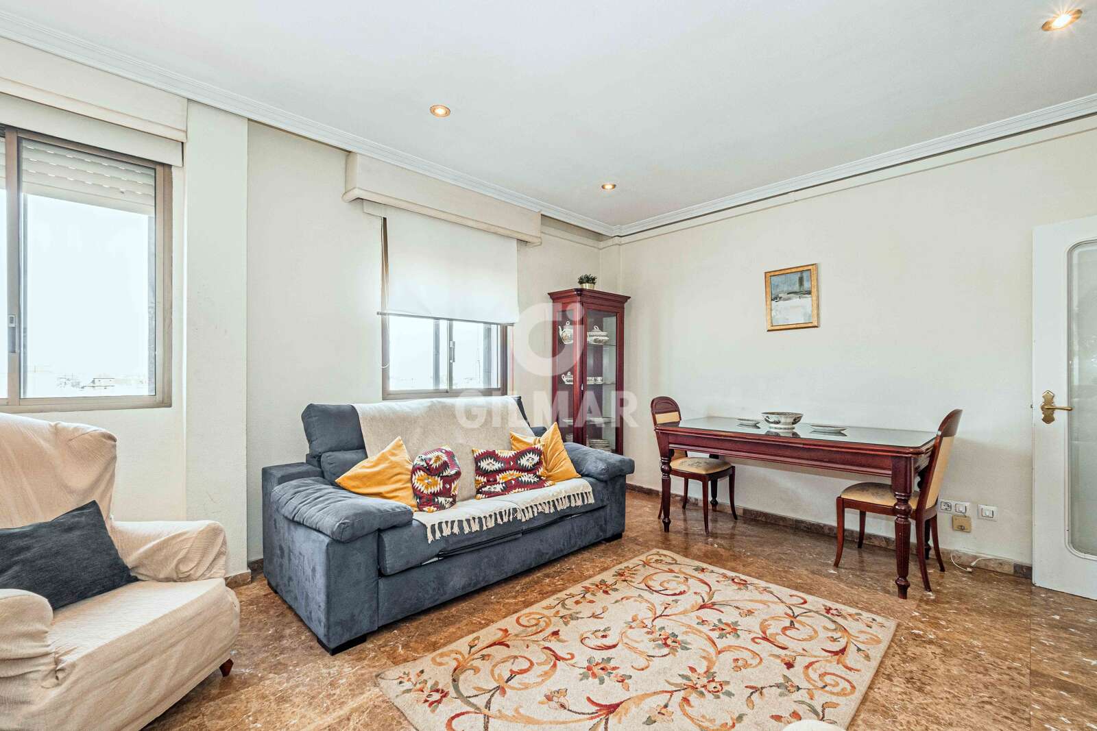 Property slider Gilmar