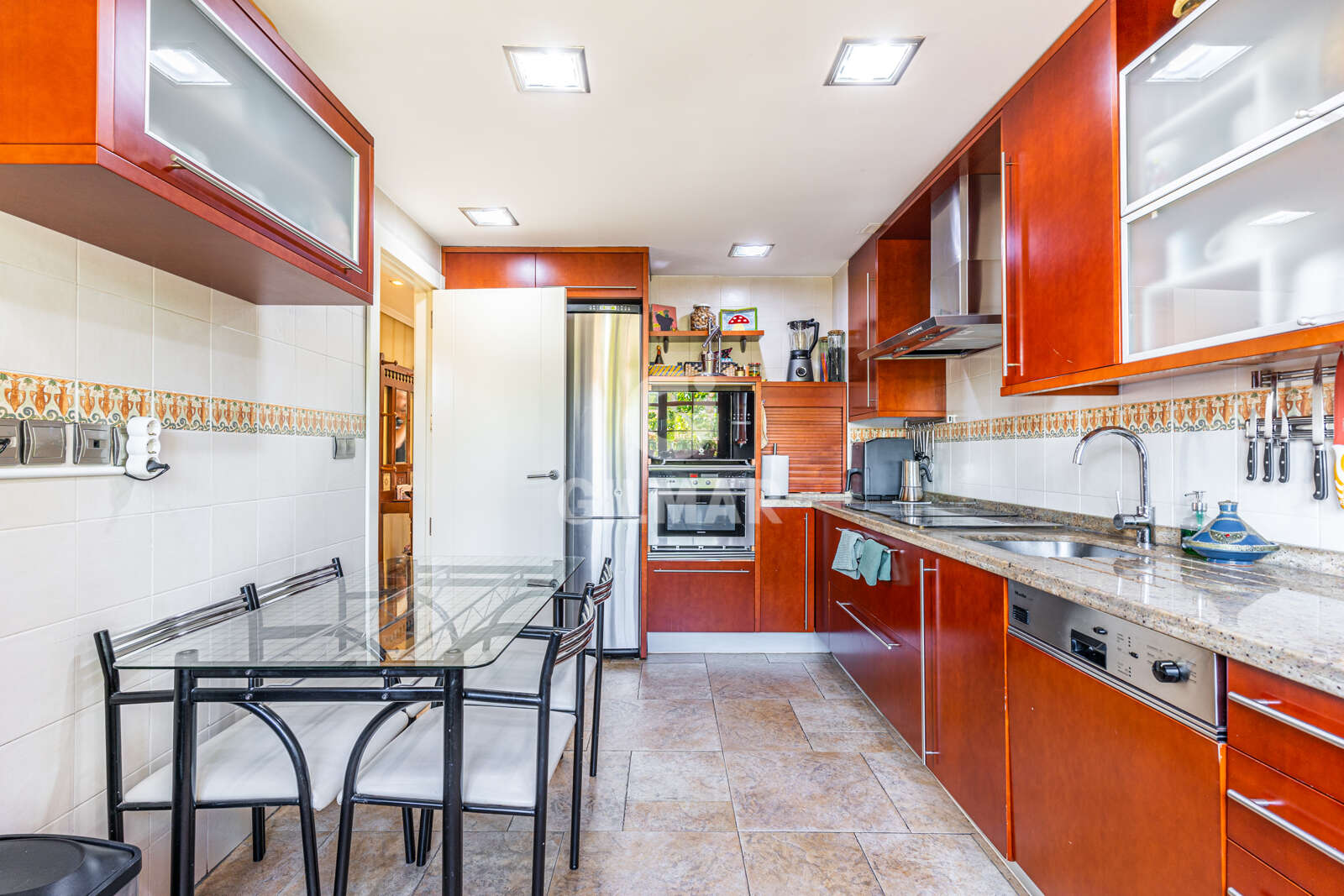 Property slider Gilmar