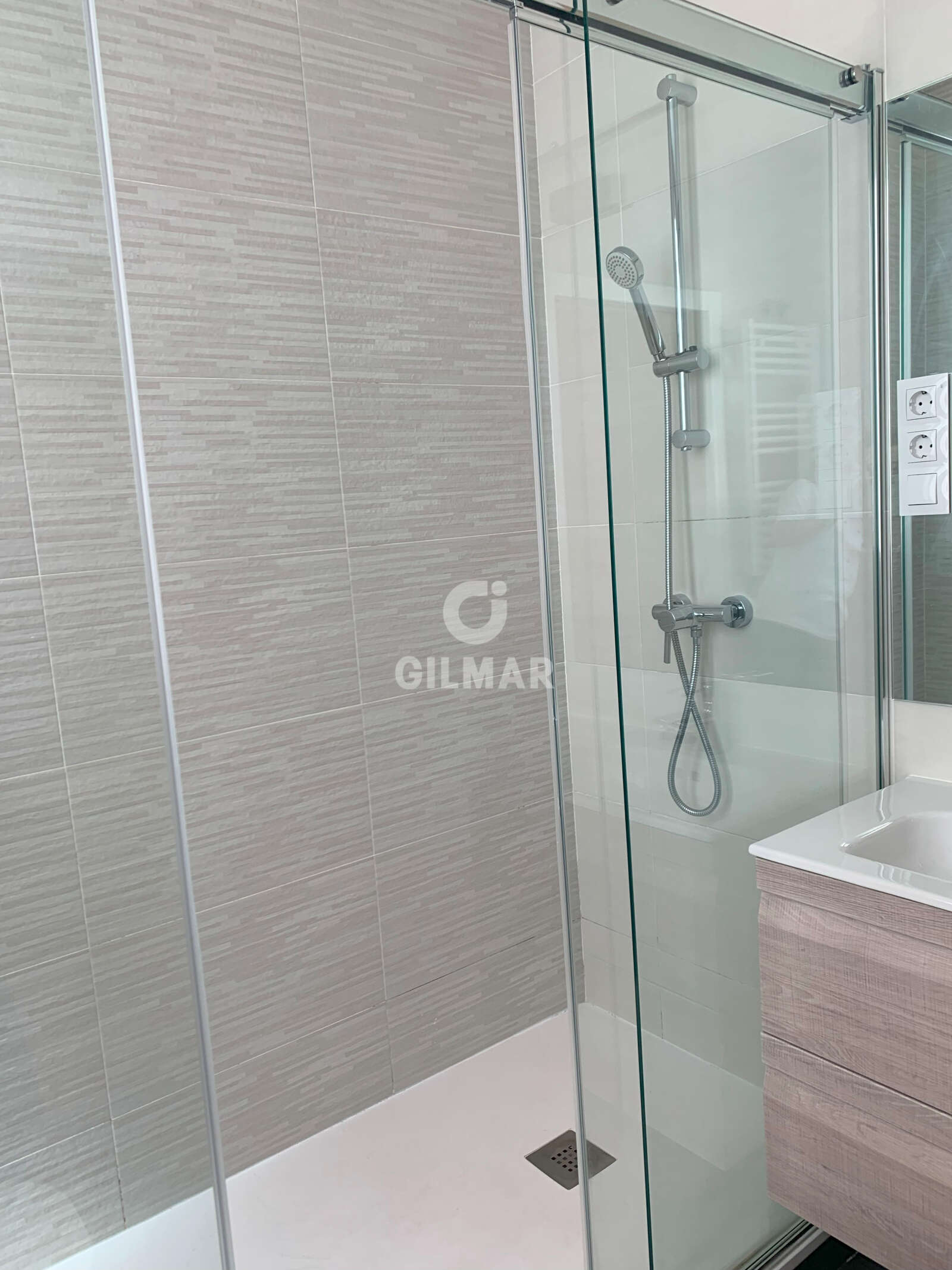 Property slider Gilmar