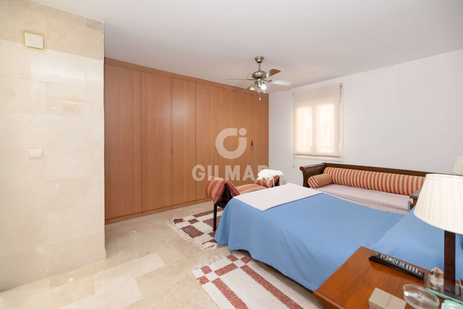 Property slider Gilmar