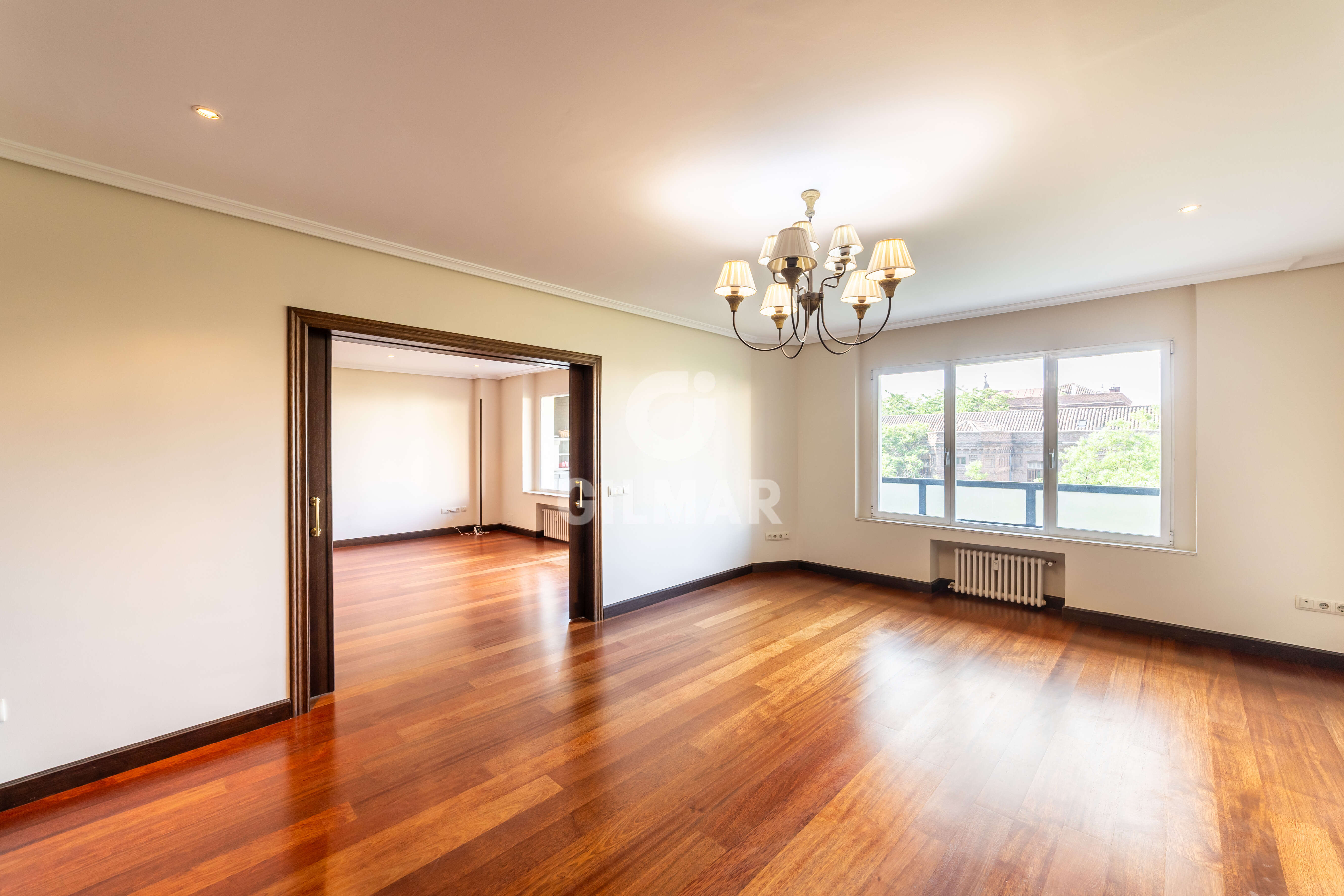 properties images