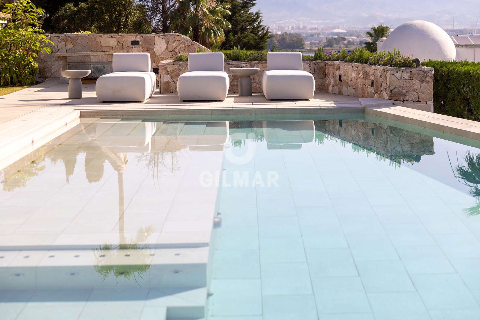 Property slider Gilmar