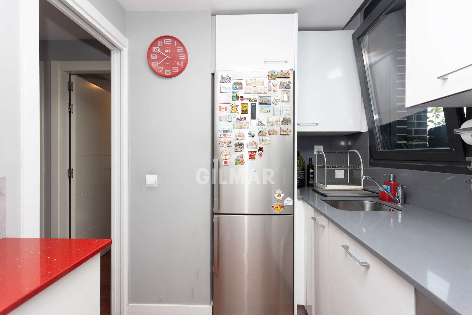 Property slider Gilmar