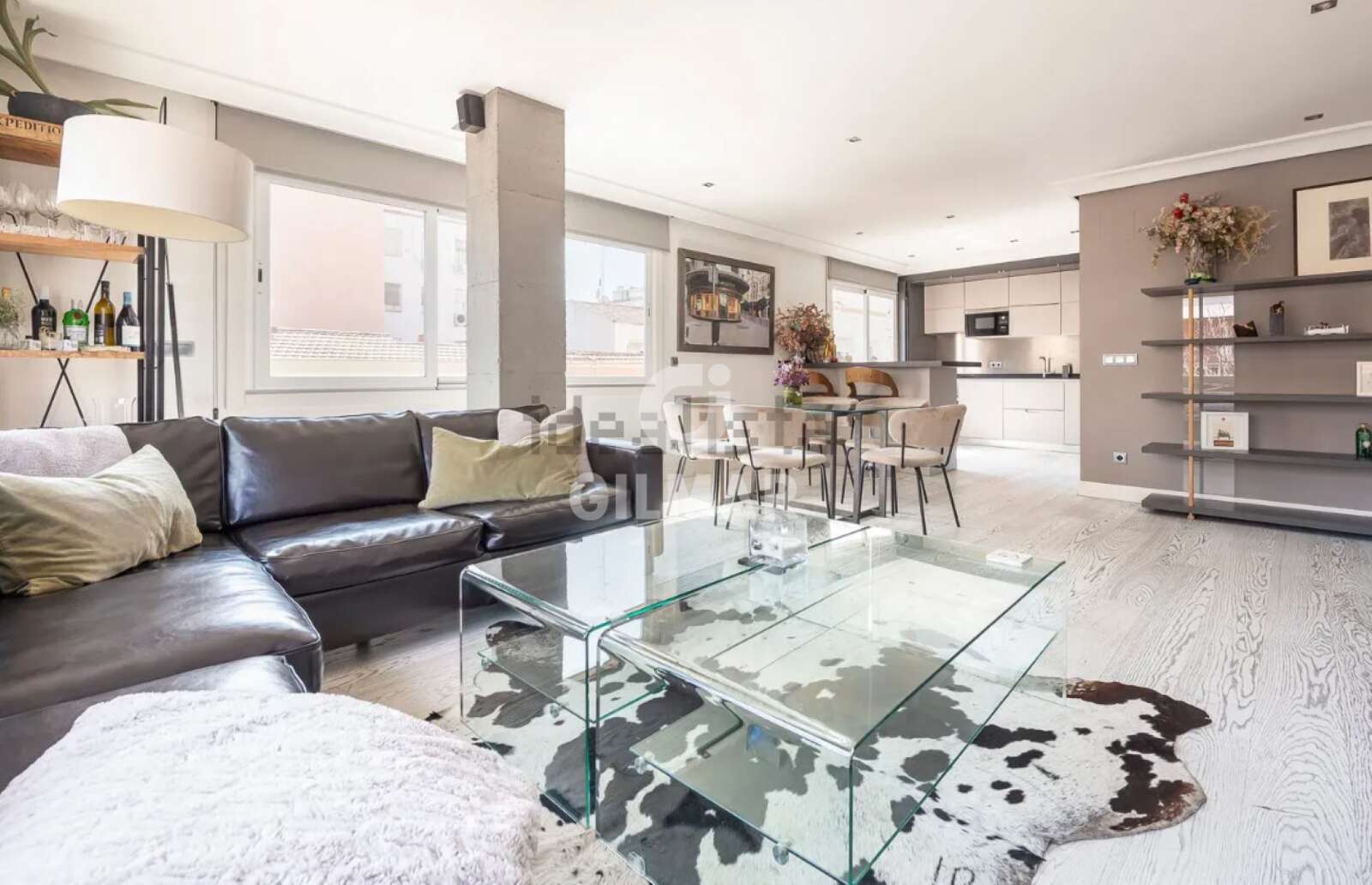 Property slider Gilmar
